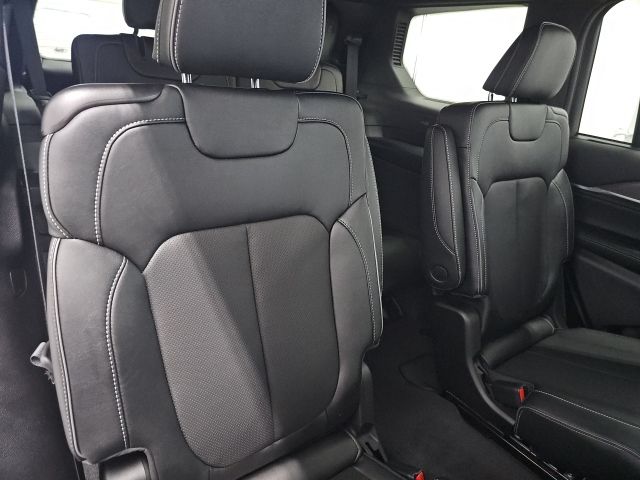 2025 Jeep Grand Cherokee L Overland - Photo 16