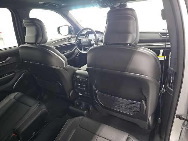 2025 Jeep Grand Cherokee L Overland - Photo 14