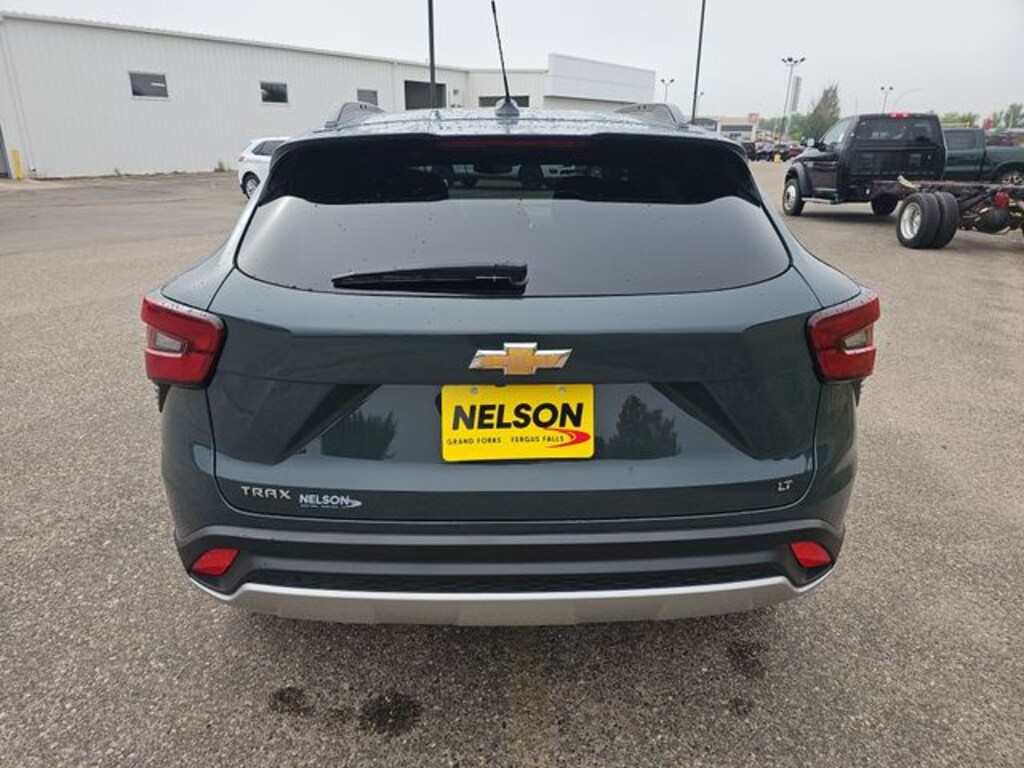 Used 2025 Chevrolet Trax LT SUV