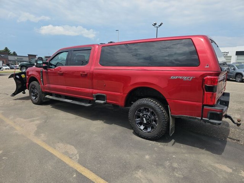 Used 2024 Ford F-350SD Lariat Truck