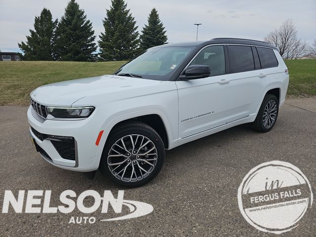 2026 Jeep Grand Cherokee L Summit 4x4's photo