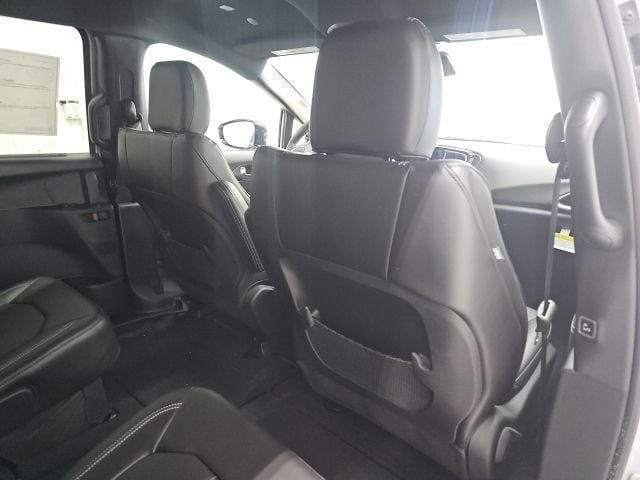 2026 Chrysler Voyager LX - Photo 14
