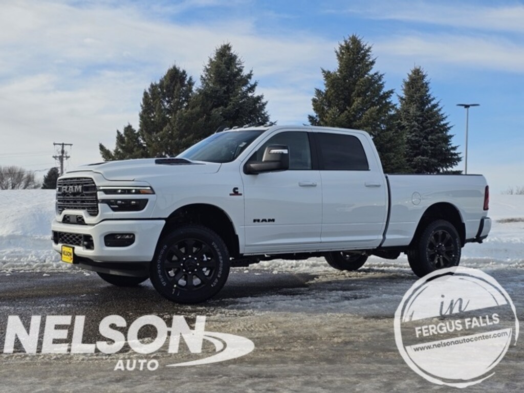 New 2026 Ram 3500 LARAMIE CREW CAB 4X4 6'4 BOX Pickup