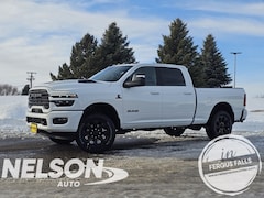 2026 Ram 3500 LARAMIE CREW CAB 4X4 6'4 BOX Pickup