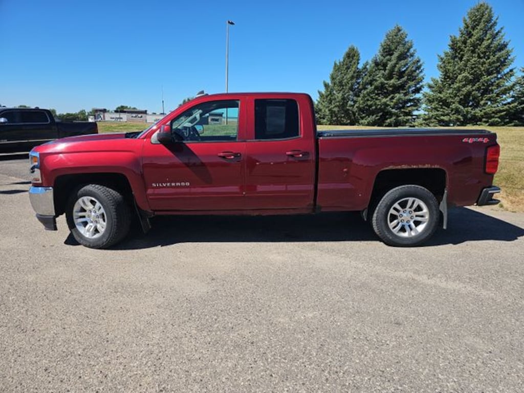 Used 2016 Chevrolet Silverado 1500 LT Truck