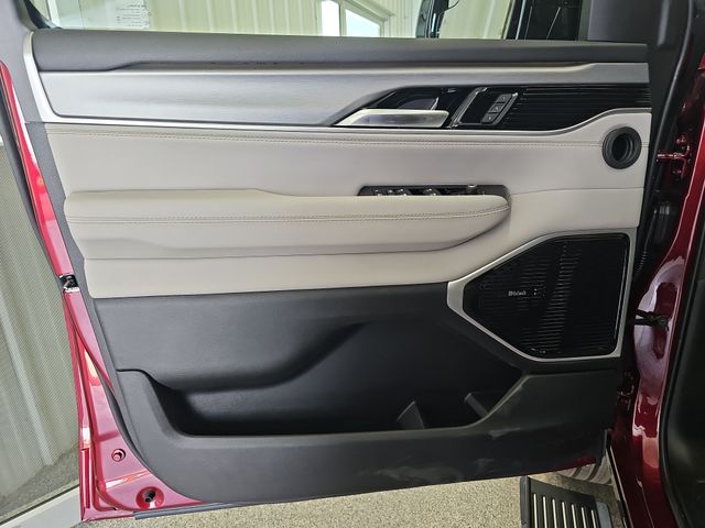 2026 Jeep Grand Wagoneer Limited Reserve - Photo 10