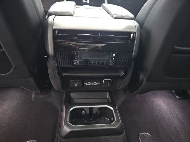 2026 Jeep Grand Wagoneer Limited Reserve - Photo 43