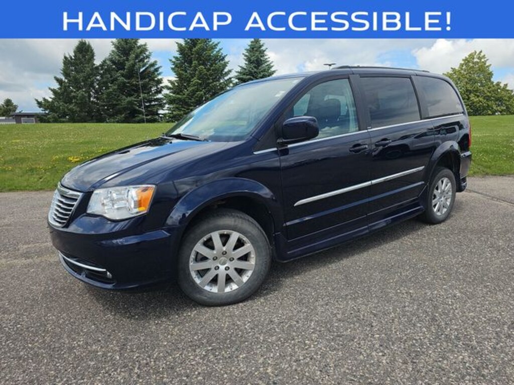 Used 2013 Chrysler Town & Country Touring Minivan/Van