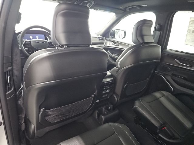 2025 Jeep Grand Cherokee L Overland - Photo 20