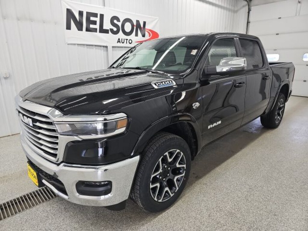 New 2026 Ram 1500 LARAMIE CREW CAB 4X4 5'7 BOX Pickup