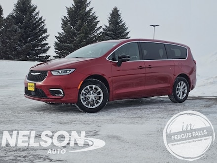2026 Chrysler Pacifica LIMITED AWD Passenger Van