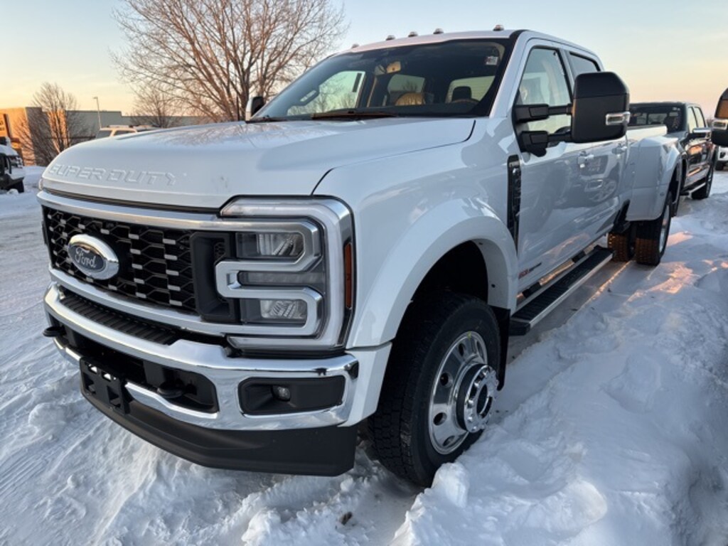 New 2026 Ford F-450 Lariat DRW Truck
