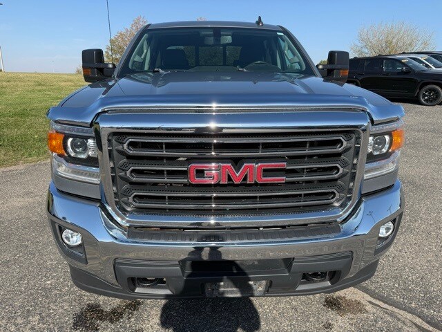 2017 Gmc Sierra SLE photo 3