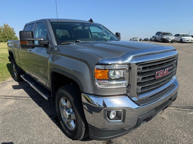 2017 Gmc Sierra SLE photo 4