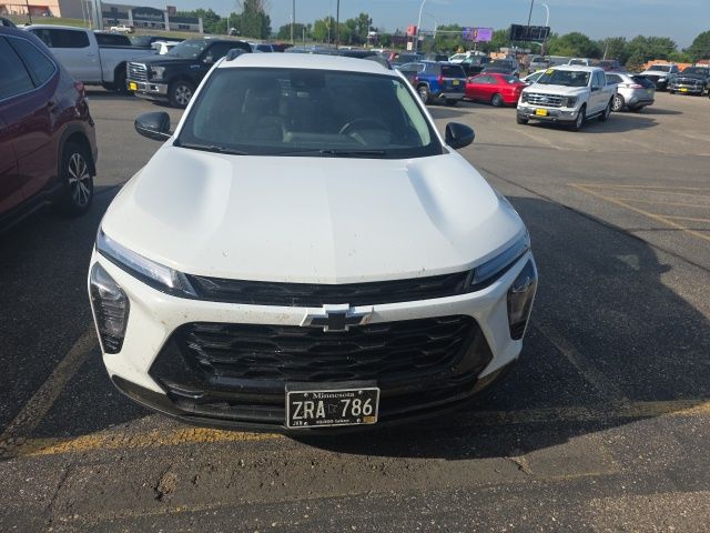 Used 2025 Chevrolet Trax Activ with VIN KL77LKEPXSC096581 for sale in Fergus Falls, Minnesota