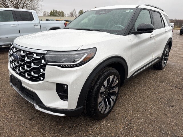 2026 Ford Explorer Platinum photo 2