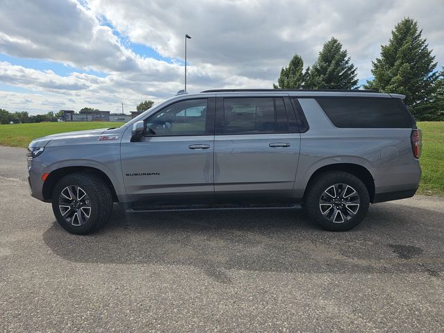 Used 2022 Chevrolet Suburban Z71 with VIN 1GNSKDKDXNR325663 for sale in Fergus Falls, Minnesota