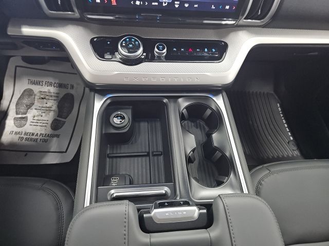 2026 Ford Expedition MAX Active - Photo 31