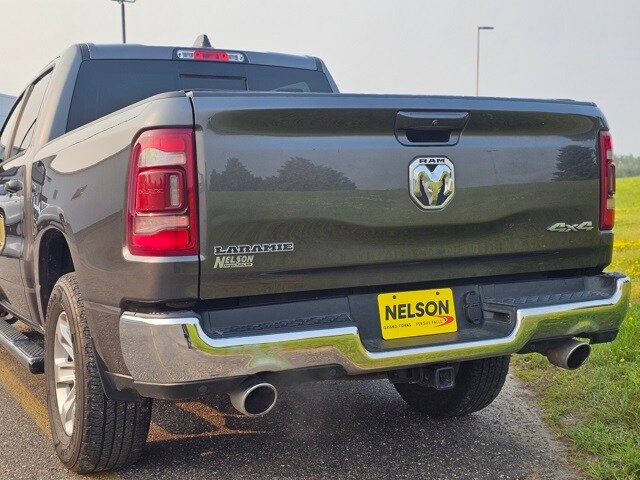 2023 Ram 1500 Laramie photo 3