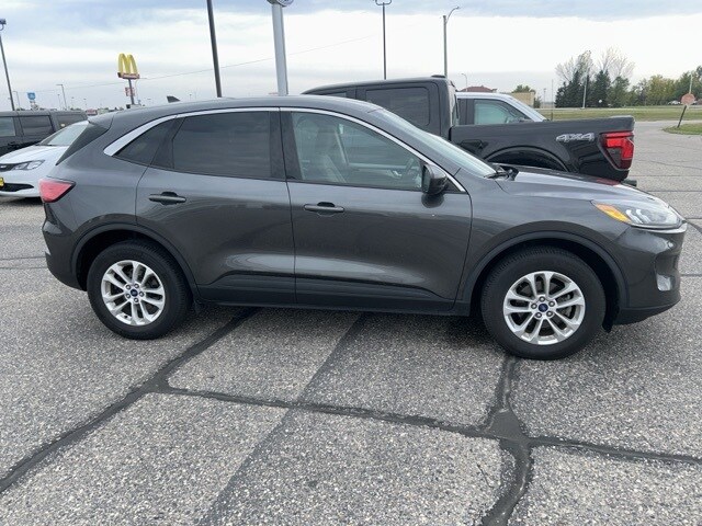 2020 Ford Escape SE photo 4