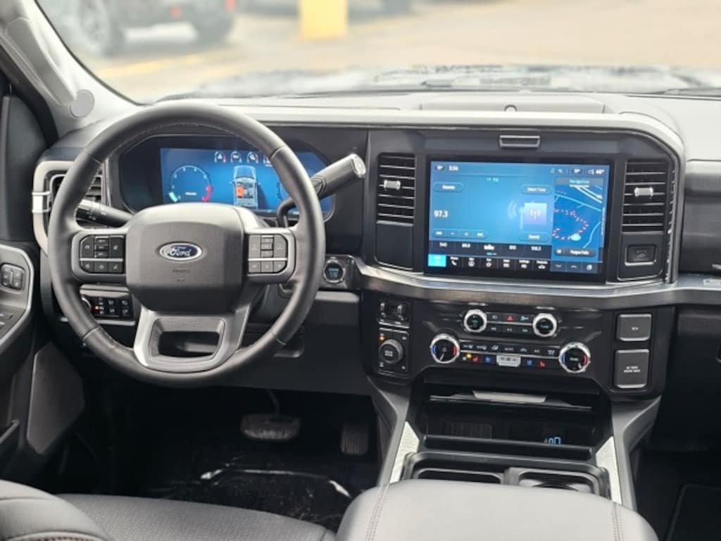 Used 2025 Ford F-350SD Lariat Truck