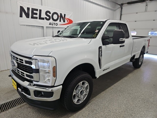 2026 Ford F-350 photo 4