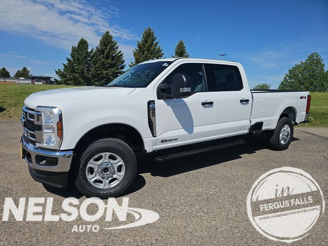 2026 Ford F-350 XLT 4x4 Crew Cab 8' Box SRW's photo