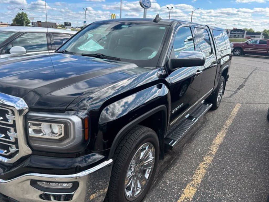 Used 2018 GMC Sierra 1500 SLT Truck