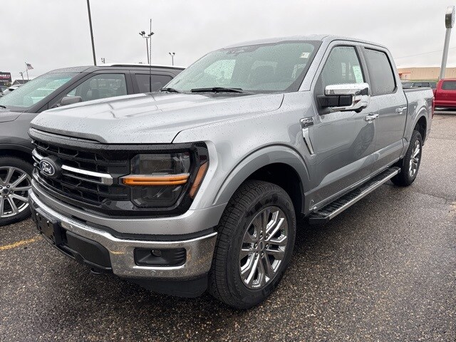 2025 Ford F-150 XLT photo 2