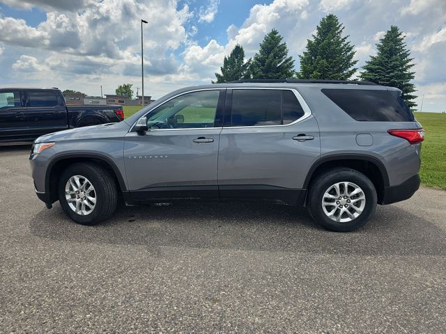 Used 2021 Chevrolet Traverse 3LT with VIN 1GNEVHKW8MJ137993 for sale in Fergus Falls, Minnesota