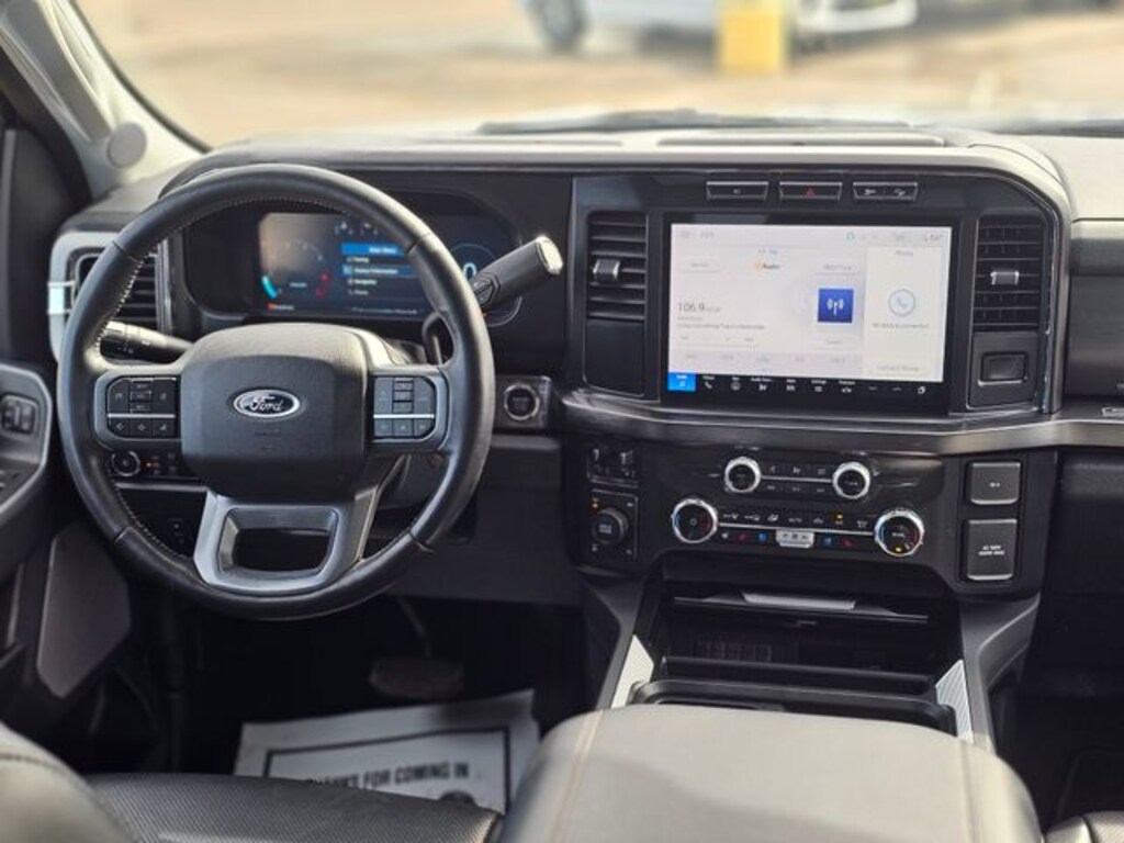 Used 2024 Ford F-250SD Lariat Truck