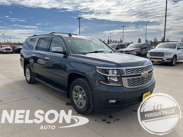 2020 Chevrolet Suburban 4WD 1500 LT's photo