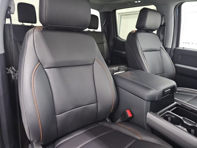 2026 Ford F-350 Super Duty Lariat - Photo 13