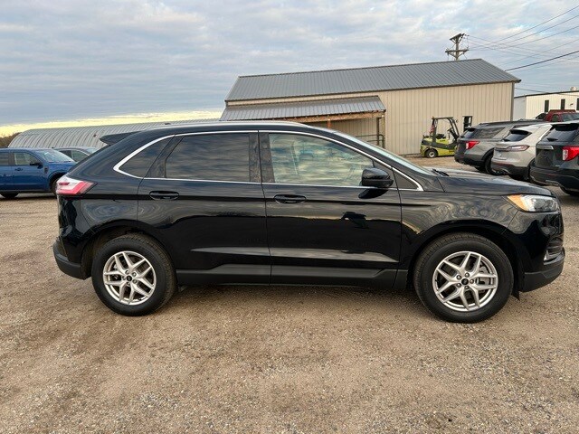 2023 Ford Edge SEL photo 4