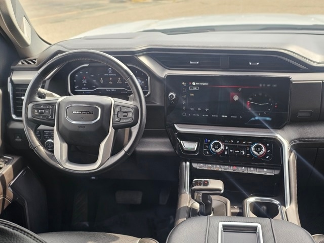 Used 2022 GMC Sierra 1500 Denali Denali with VIN 3GTUUGEDXNG686190 for sale in Fergus Falls, Minnesota