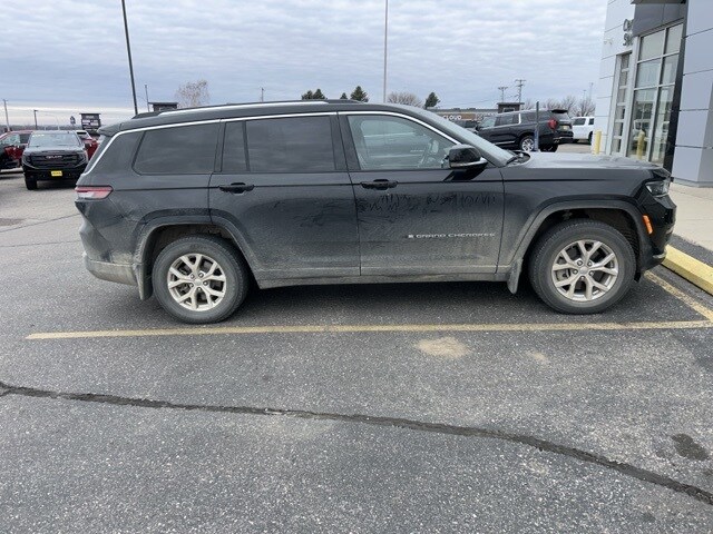 2022 Jeep Grand Cherokee Limited photo 4