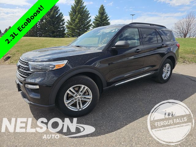 2023 Ford Explorer XLT 4WD's photo