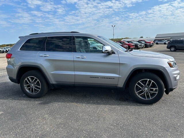 2018 Jeep Grand Cherokee Limited photo 2