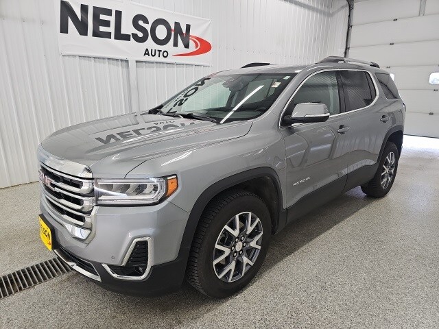 2023 Gmc Acadia SLT photo 2