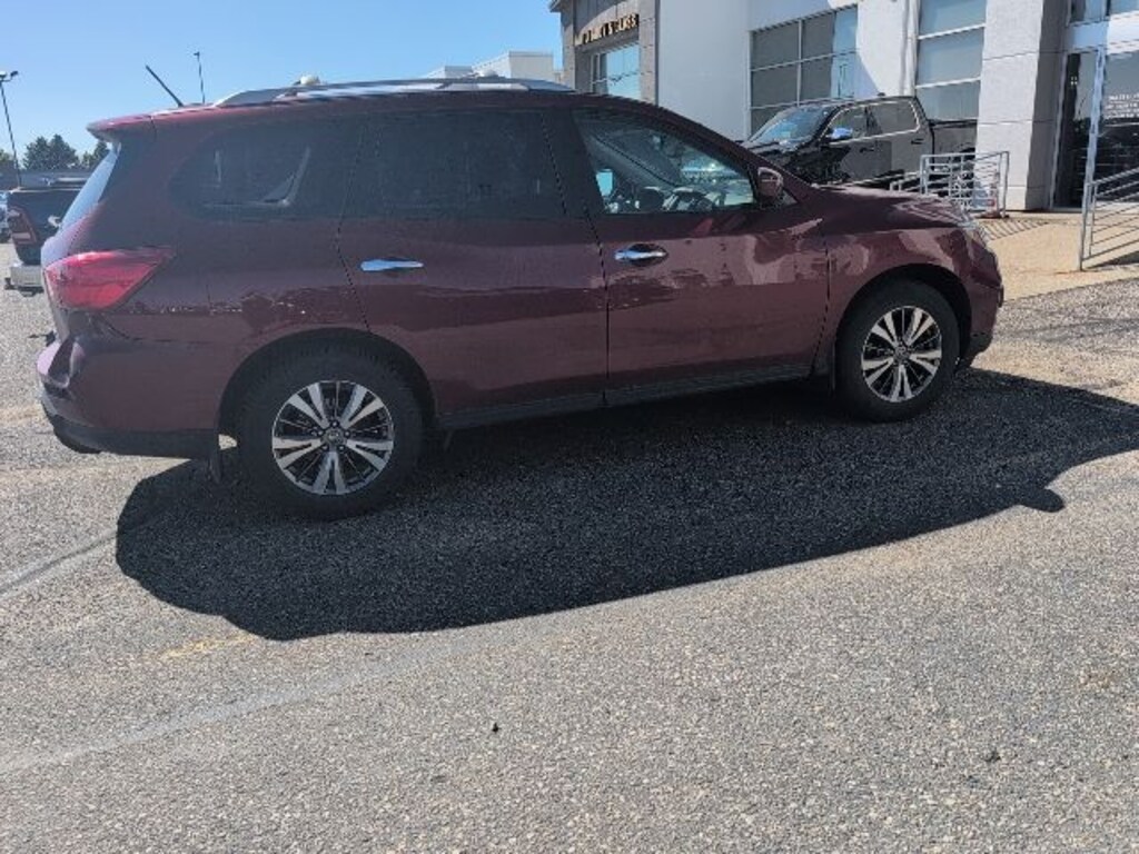 Used 2018 Nissan Pathfinder S SUV