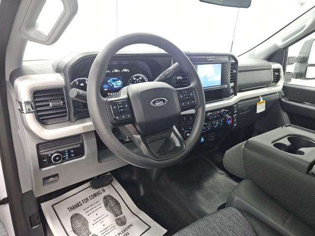 2026 Ford F-350 Super Duty XLT - Photo 15