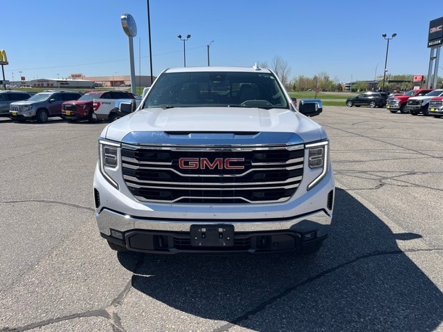 Used 2023 GMC Sierra 1500 SLT with VIN 3GTUUDE8XPG191539 for sale in Fergus Falls, Minnesota