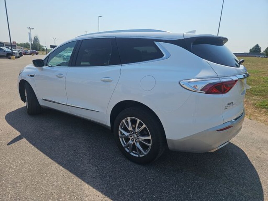 Used 2024 Buick Enclave Essence SUV