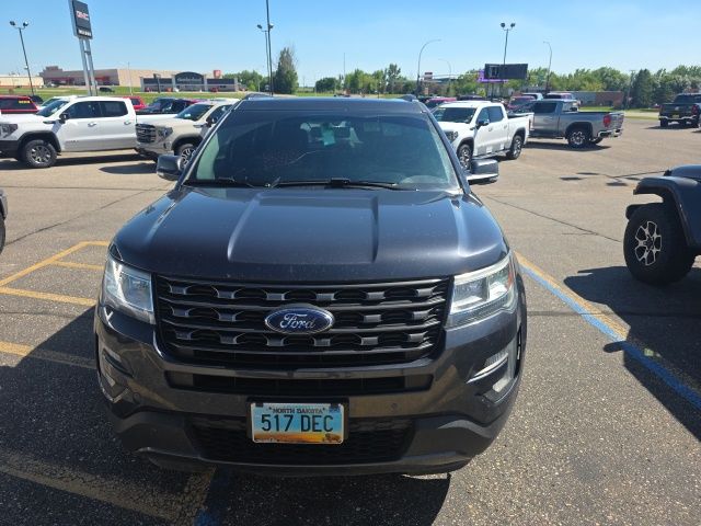 Used 2017 Ford Explorer XLT with VIN 1FM5K8D8XHGB14651 for sale in Fergus Falls, Minnesota
