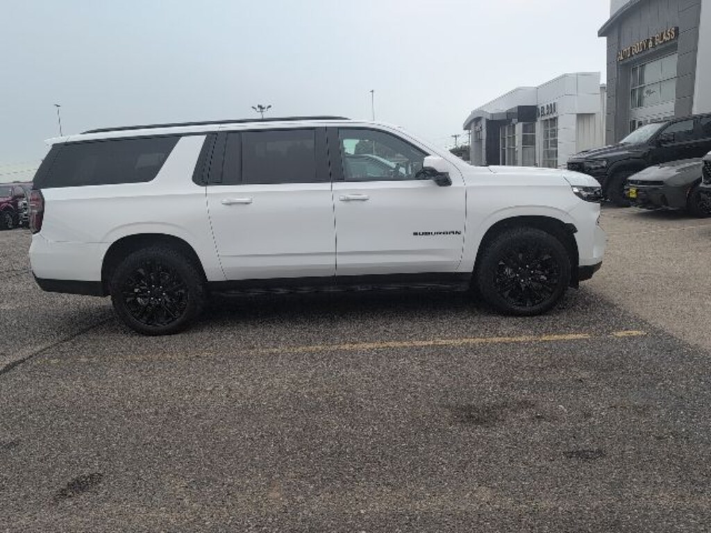 Used 2024 Chevrolet Suburban RST SUV