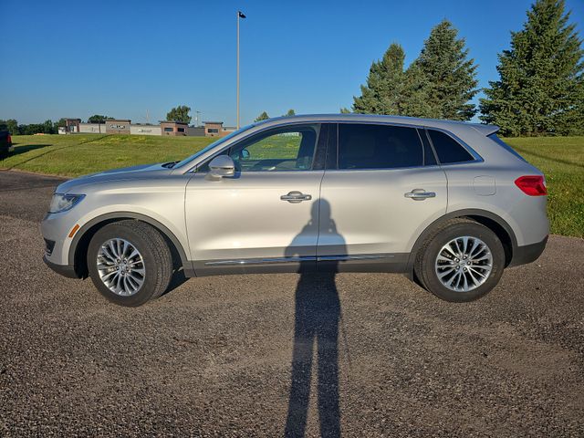 Used 2016 Lincoln MKX Select with VIN 2LMTJ6KP7GBL29696 for sale in Fergus Falls, Minnesota