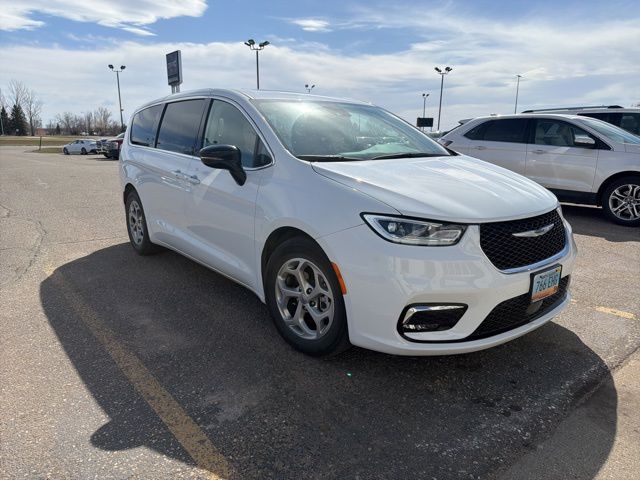 Used 2024 Chrysler Pacifica Limited with VIN 2C4RC1GG6RR110139 for sale in Fergus Falls, Minnesota