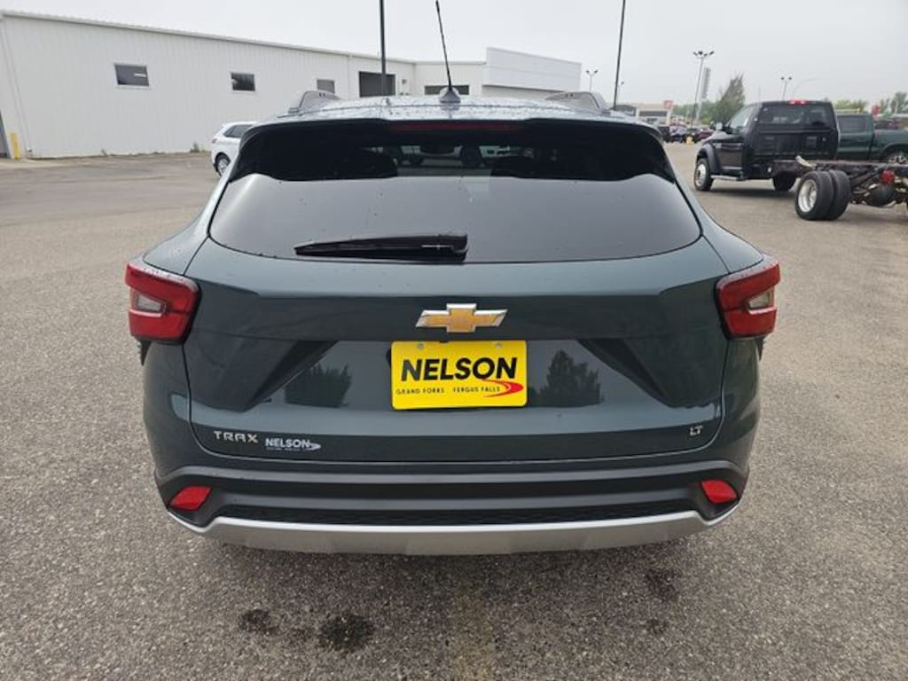 Used 2025 Chevrolet Trax LT SUV