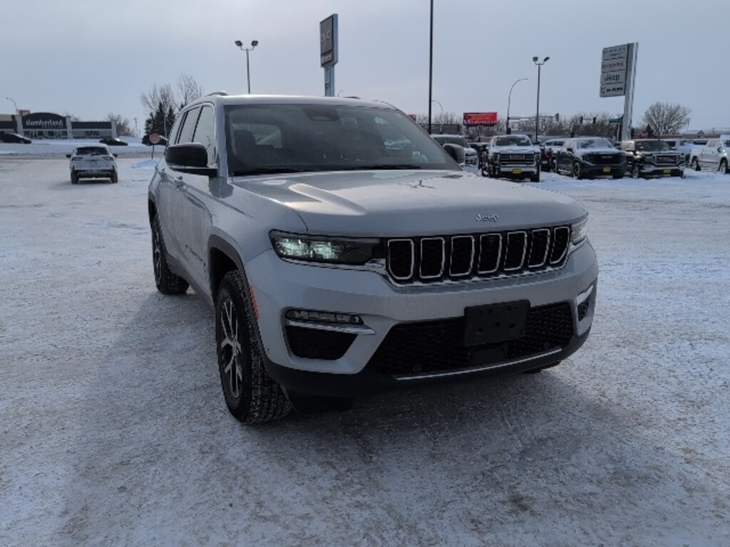 Used 2023 Jeep Grand Cherokee Limited SUV