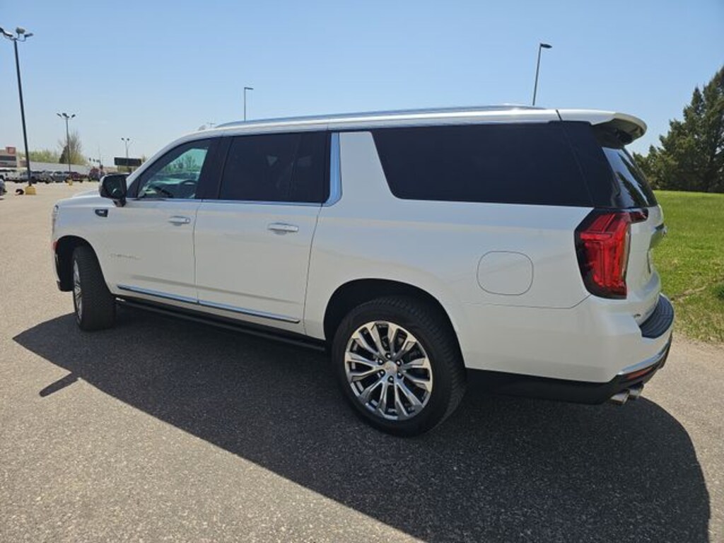 Used 2022 GMC Yukon XL Denali SUV